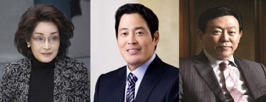 (왼쪽부터)이명희 신세계 회장, 정용진 신세계 부회장, 신동빈 롯데그룹 회장